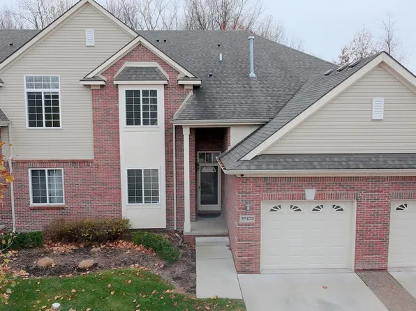 29472 Woodpark Cir, Warren, MI 48092