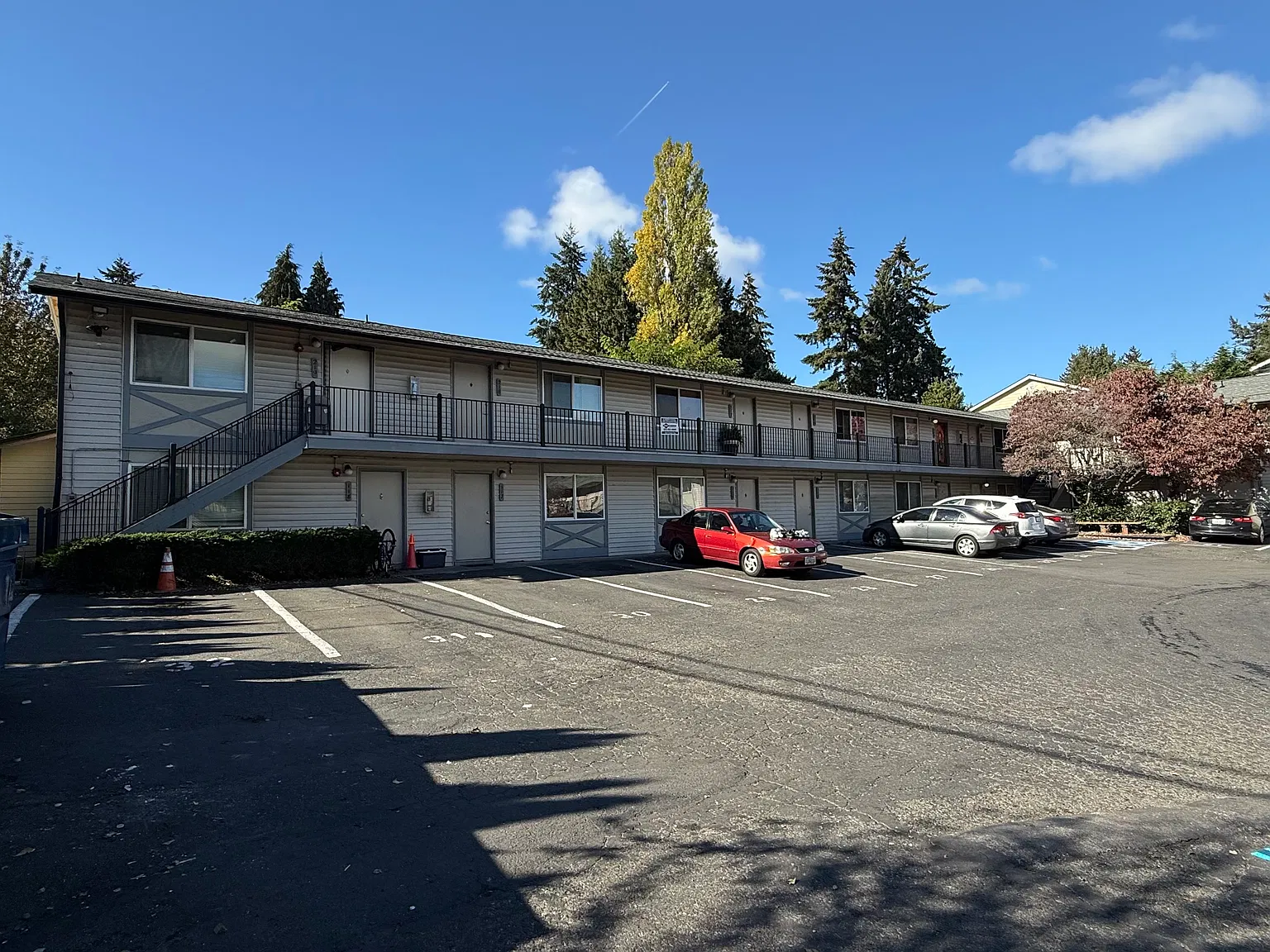 11924 1st Ave SW — Photo 3