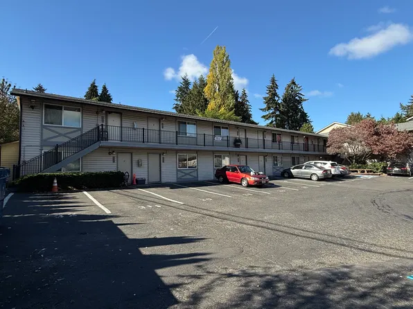 11924 1st Ave SW, Seattle, WA