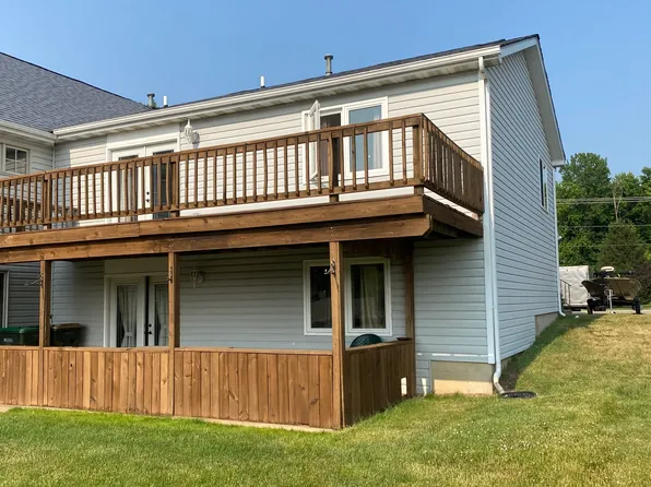 314 S Division St, Braidwood, IL 60408