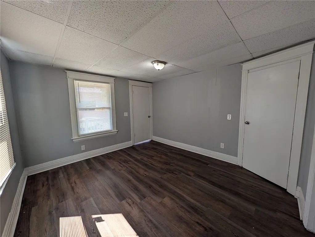 3 bed, 1.0 bath, 1475 sqft, $1,500 — Photo 4