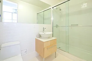 Sold by aptsandlofts.com