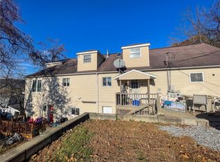 1110 5th St, Oakmont, PA