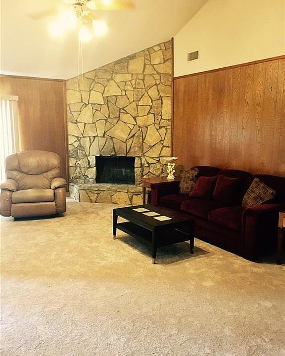 2nd image of 5711 Ridge Dr