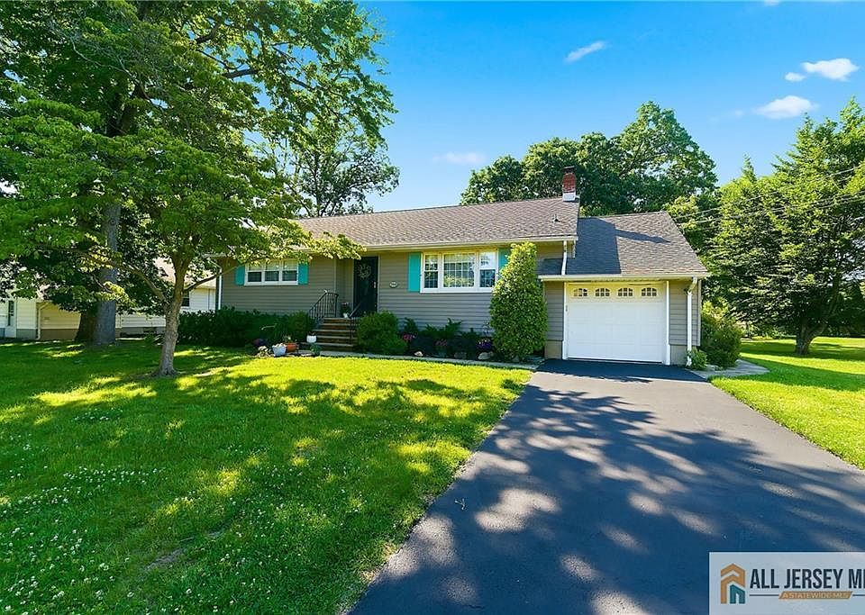 1st image of 708 Sunbrite Ln