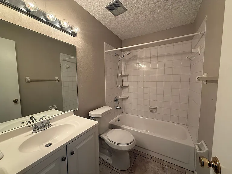 7733 Atherton Ave — Photo 16