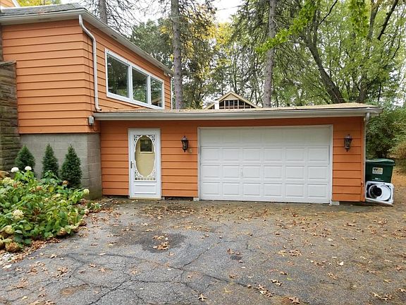 4th image of 7938 Easthill Dr