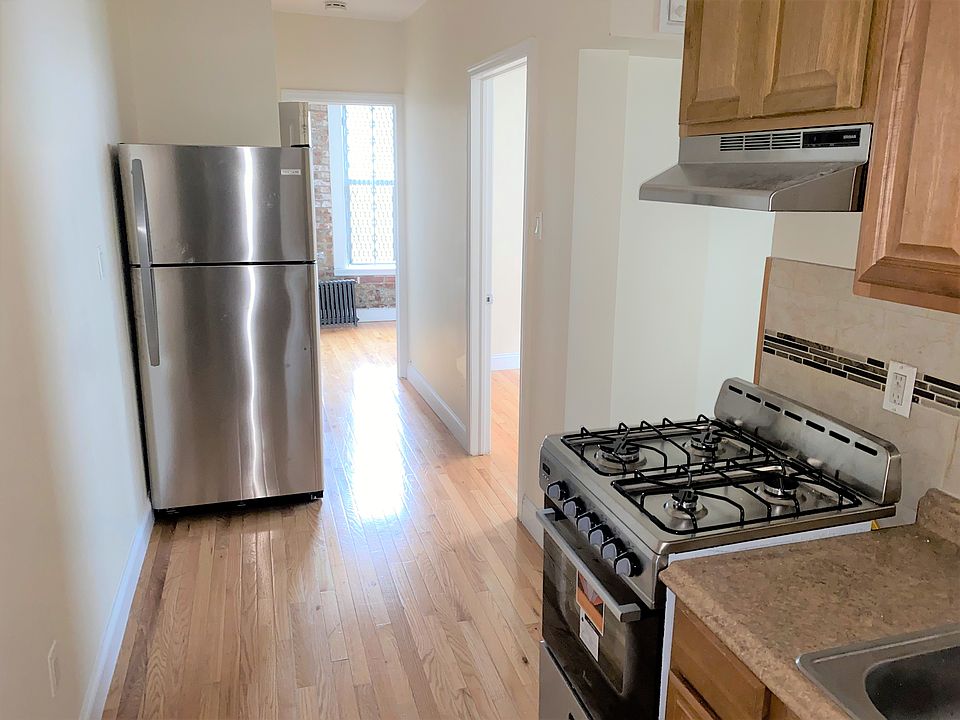1st image of 127 E 102nd St APT 22