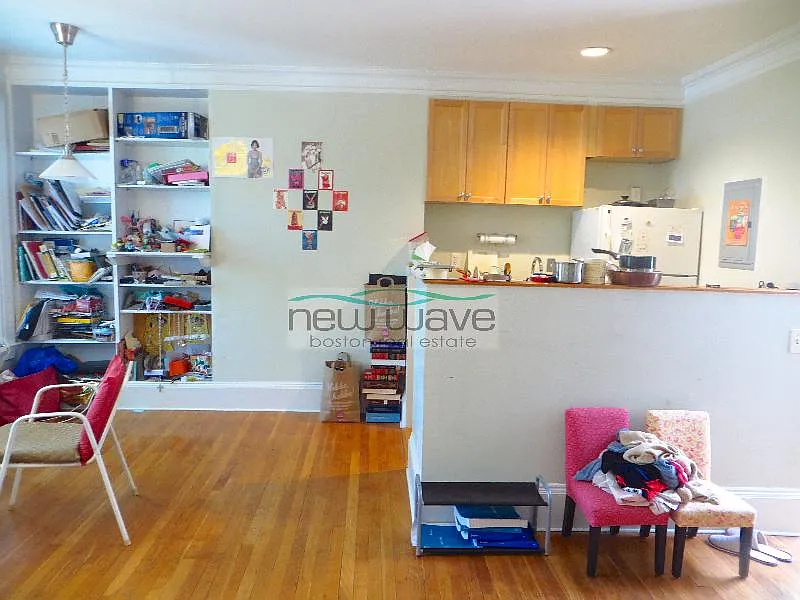 Building Photo - 558 Columbus Ave #4R