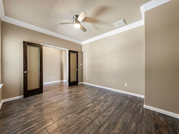 2nd image of 104 Estrella Lane