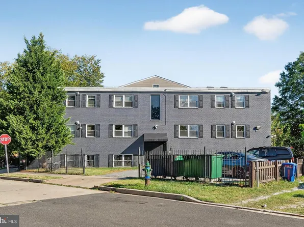 622 Eastern Ave NE APT 301, Washington, DC 20019