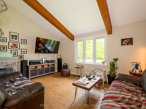 5th image of 26046 Kerwood Rd