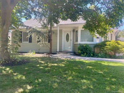 20 Pequot Lane, East Islip, NY, 11730