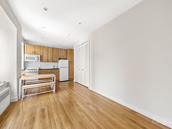 4th image of 512 E 79th St APT 6E