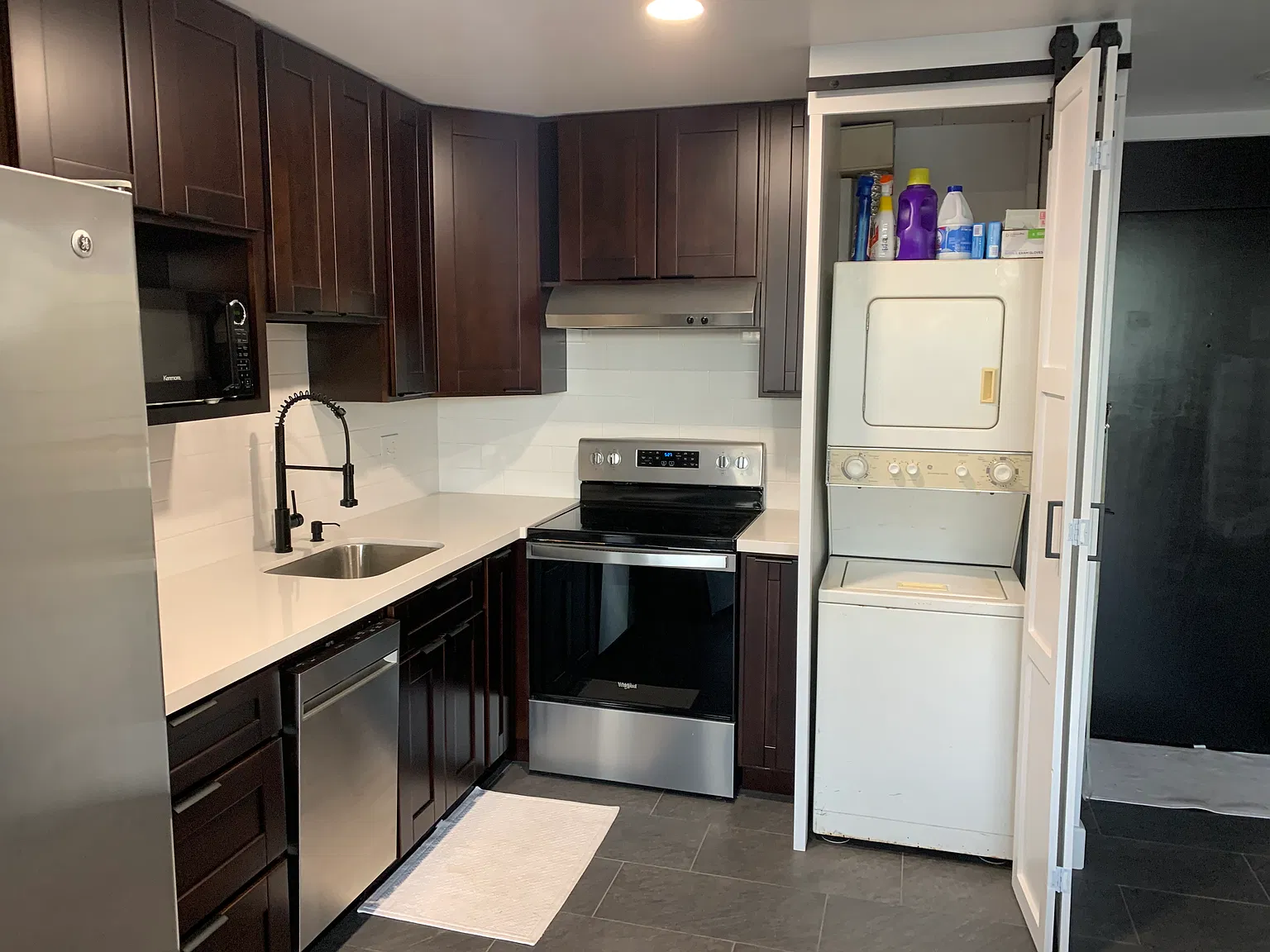 1 bed, 681 sqft, $2,600 — Photo 2