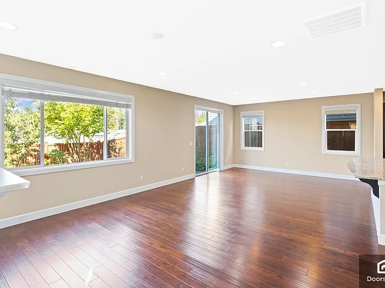 22718 36th Dr SE — Photo 11