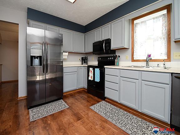 3rd image of 520 W Chadderton Dr
