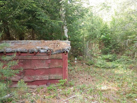 5th image of 49 Carrie Ln