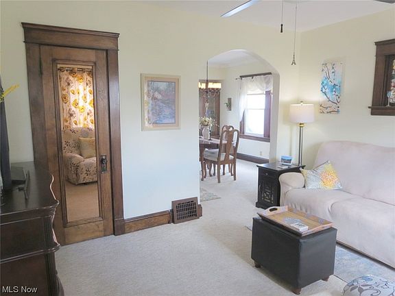 4th image of 4900 E 108th St