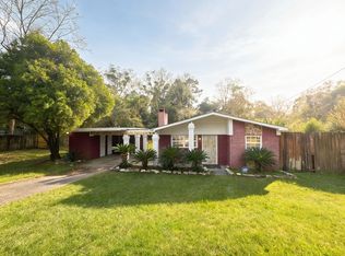 1525 Orchard Dr W, Mobile, AL 36618
