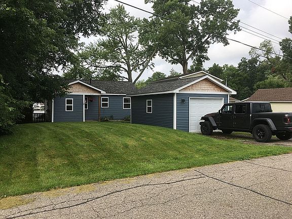 2nd image of 4438 Navarra Ave