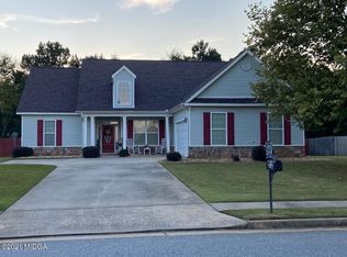 112 Christopher Dr, Byron, GA 31008
