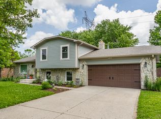 8015 Ridgegate East Dr, Indianapolis, IN 46268