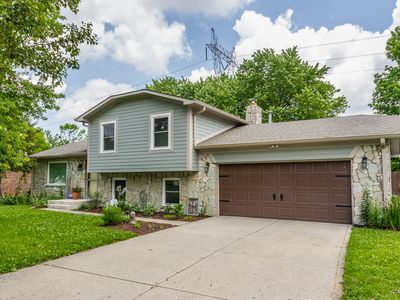8015 Ridgegate East Dr, Indianapolis, IN, 46268