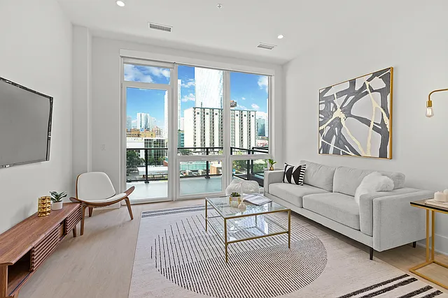 834 W Adams St #410 — Photo 4