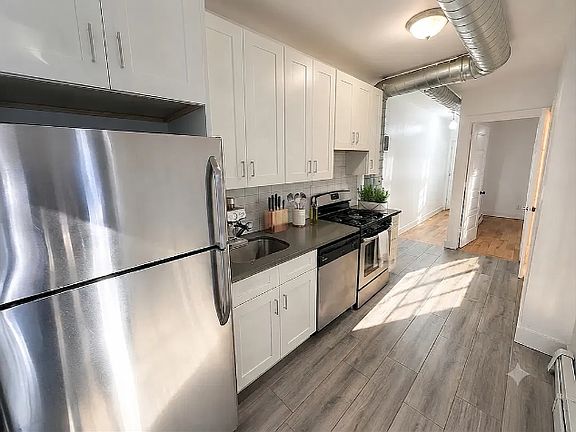 2nd image of 363 Sumpter St #2L