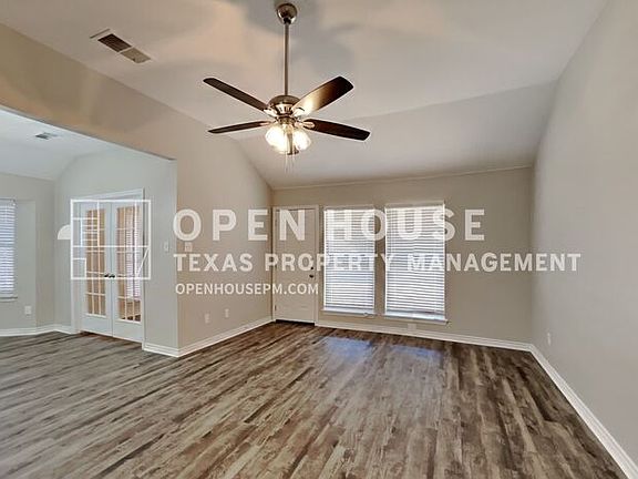 4th image of 312 Bicole Dr
