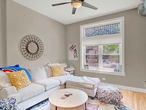 5th image of 2548 N Burling St #1N