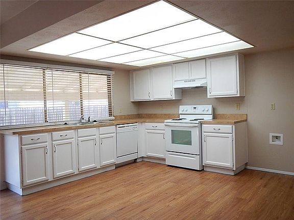 5th image of 3305 Janwood Ln
