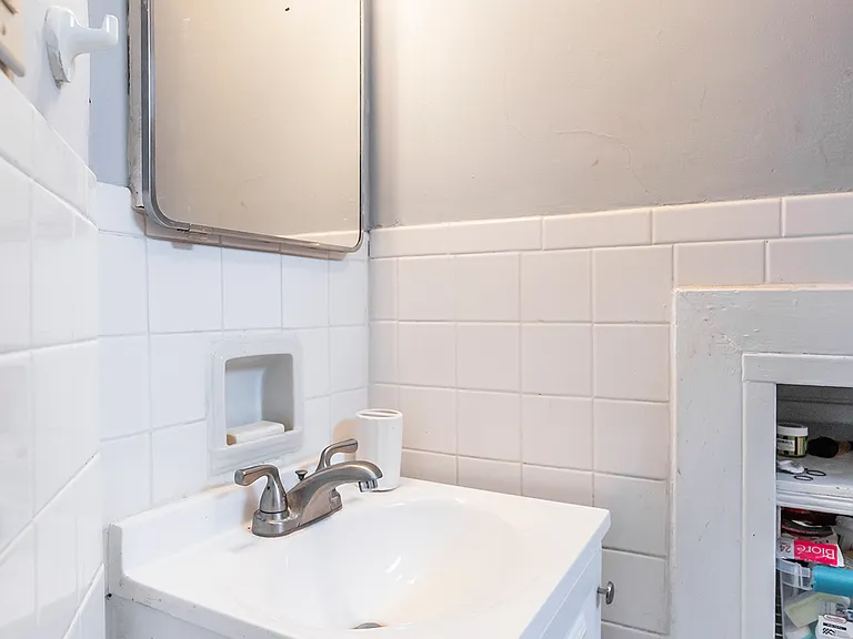 420 N Broadway #3 — Photo 8