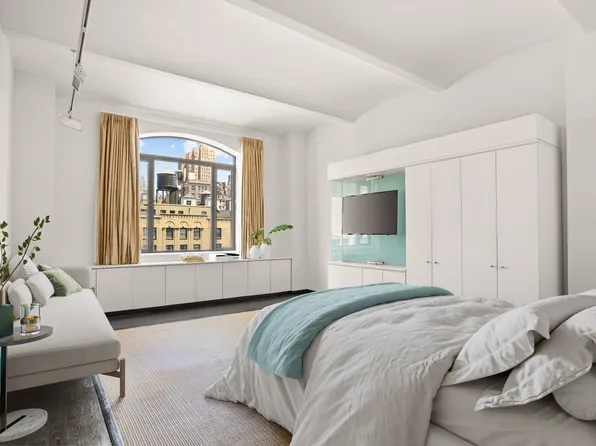 27 West 67th Street image 5 of 11