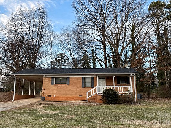 3rd image of 121 Randolph Rd