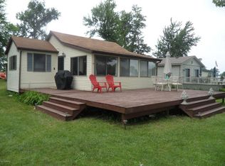 132 East Is, Hudson, MI 49247