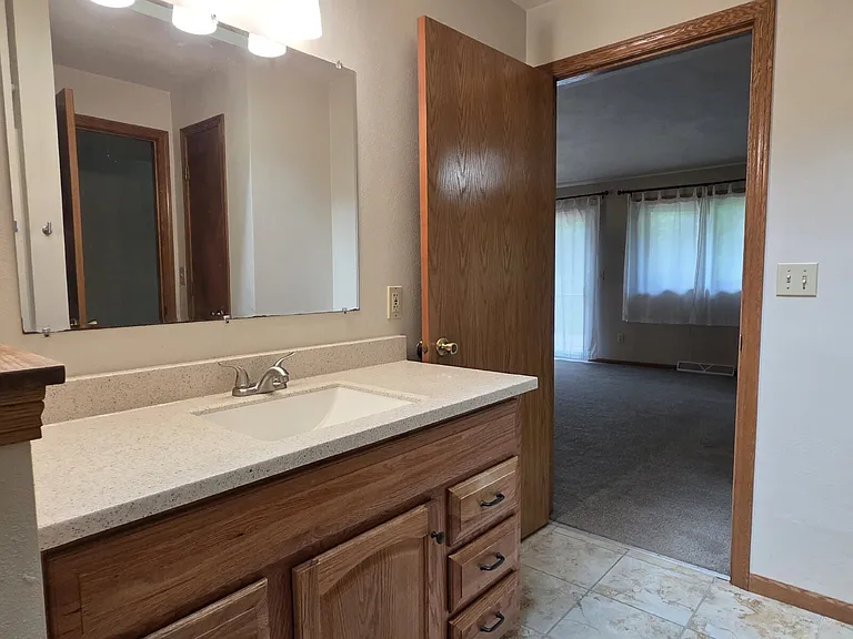 3409 N Meade St — Photo 17