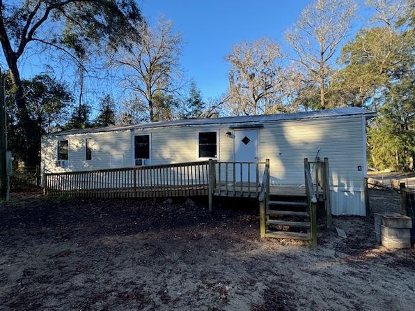4 Squaw Rd