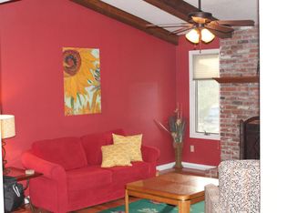 1062 E Green Meadows Rd, Columbia, MO 65201