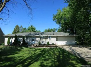 2930 Stony Point Rd, Grand Island, NY 14072