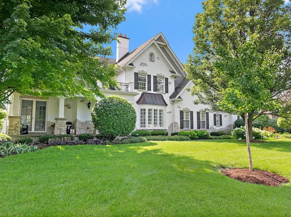 3S412 Saddle Ridge Ct, Warrenville, IL 60555