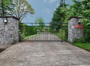 7095 SW Taylors Ferry Rd, Portland, OR 97223