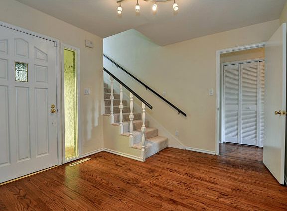 2nd image of 2433 Le Bain Dr