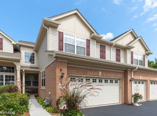 1028 Orchard Pond Ct, Lake Zurich, IL 60047