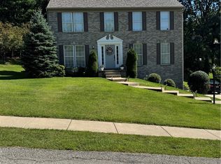 8315 Reagan Dr, Pittsburgh, PA 15237