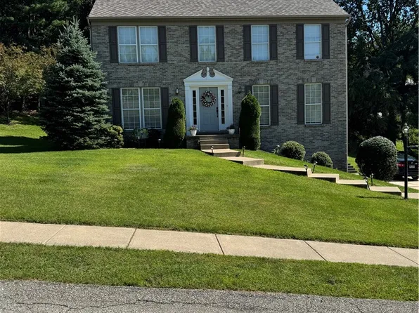 8315 Reagan Dr, Pittsburgh, PA 15237