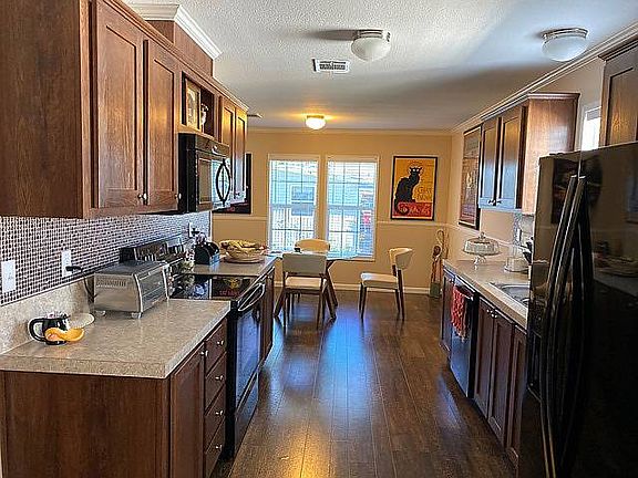 4th image of 144 E Sterling Way