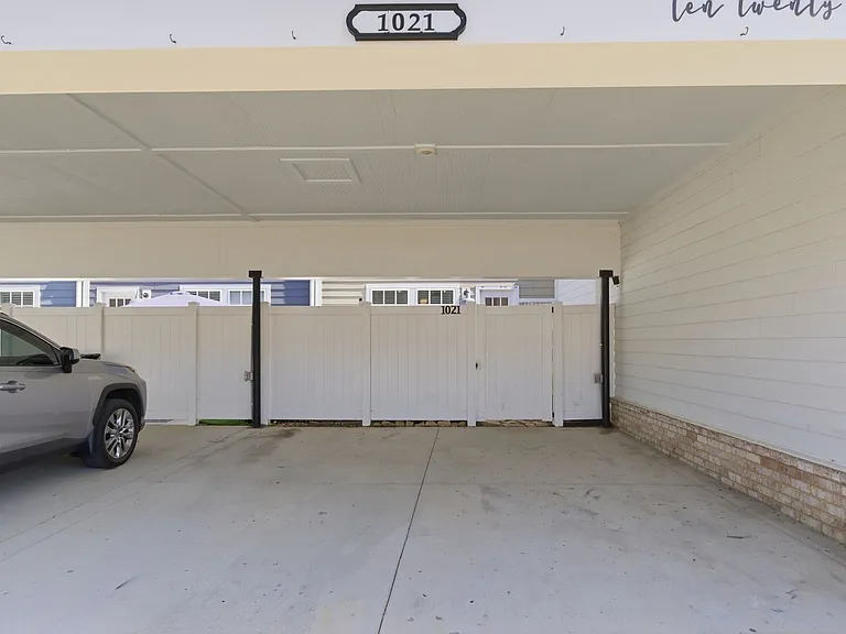 1021 Milson Ln — Photo 23
