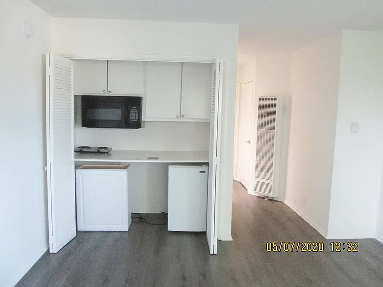 5105 Inglewood Blvd — Photo 6